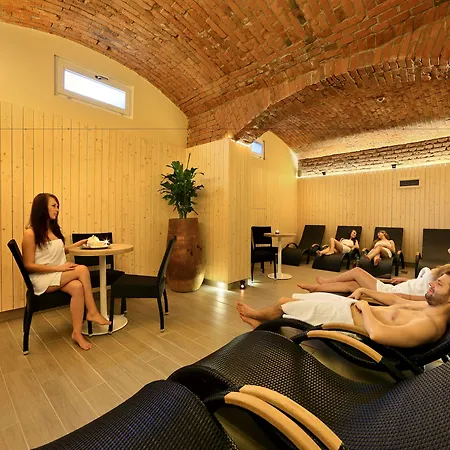 Absolutum Wellness 4* Prága